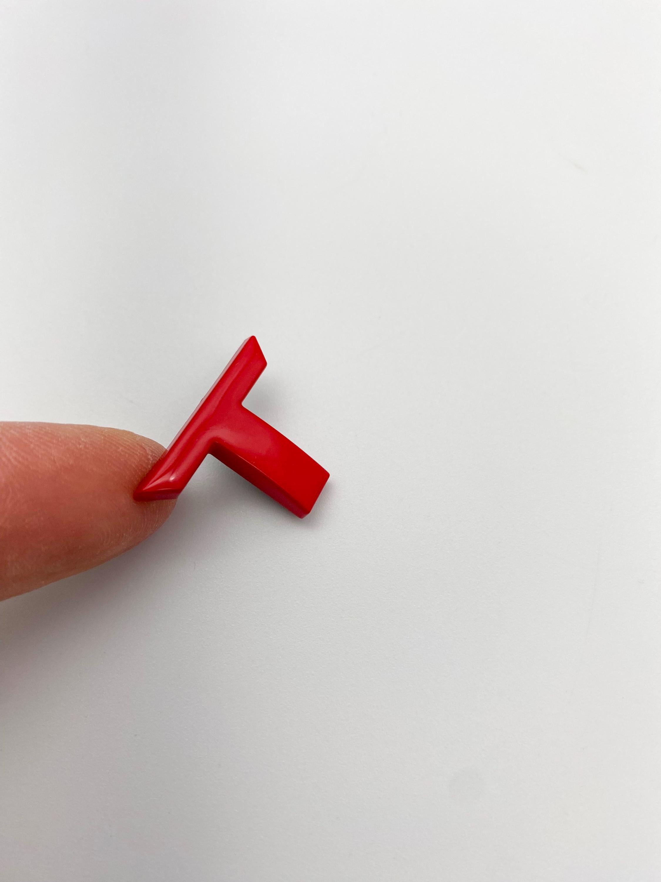 Red Premium 3D Dashboard glovebox glove box letters for 2022-2024 Tundra