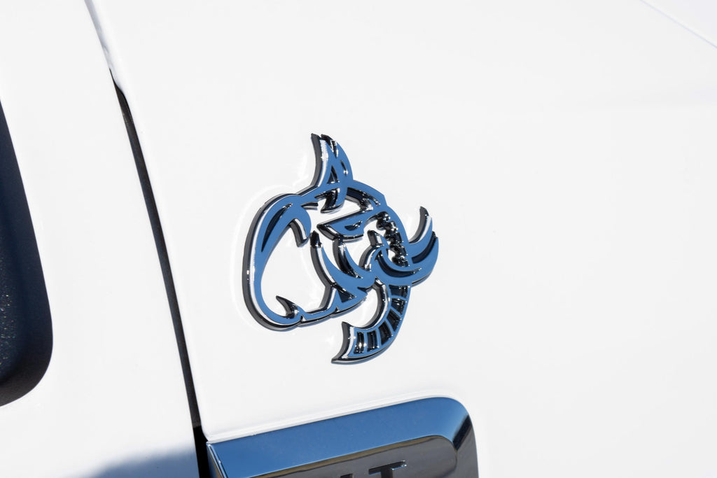 Chrome on Black Elephant Head Fender Left/Right Side Badge 3D Emblems Decal Stickers for Hellephant Challenger Charger TRX Silverado